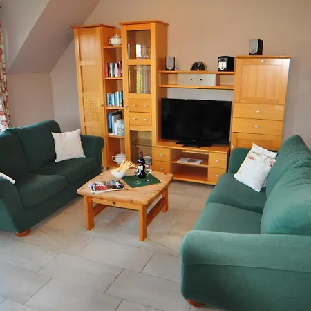 Adamla, 65319 Moormerland