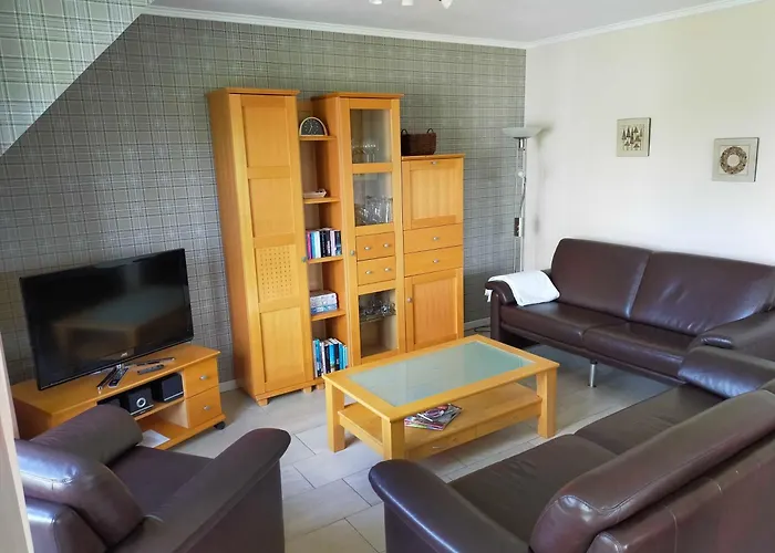 公寓 Adamla, 65319 *