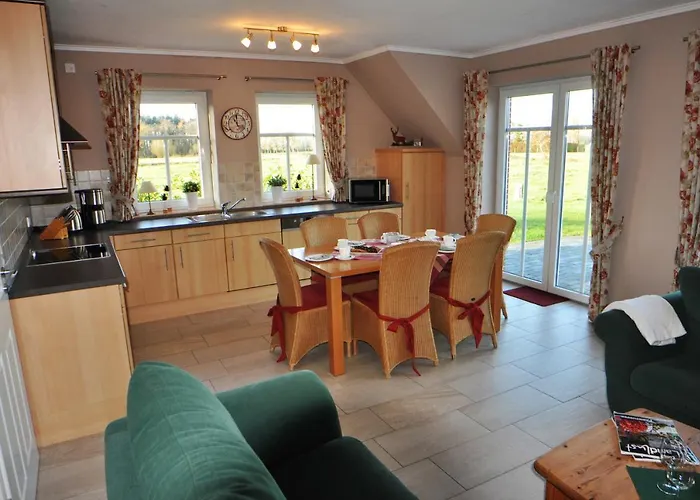 公寓 Adamla, 65319 *