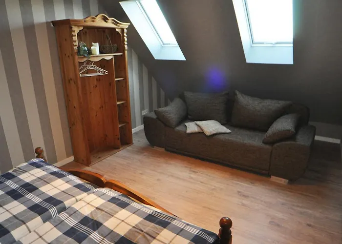 公寓 Adamla, 65319 *