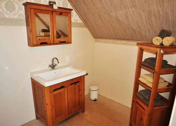 公寓 Adamla, 65319 *